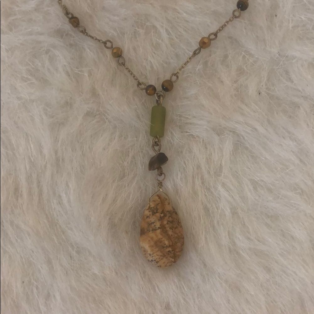 Lia Sophia necklace (1583)